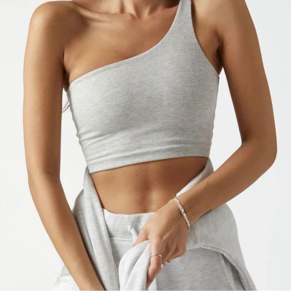 Joah Brown One-Shoulder Ribbed Crop Top in Light Gray